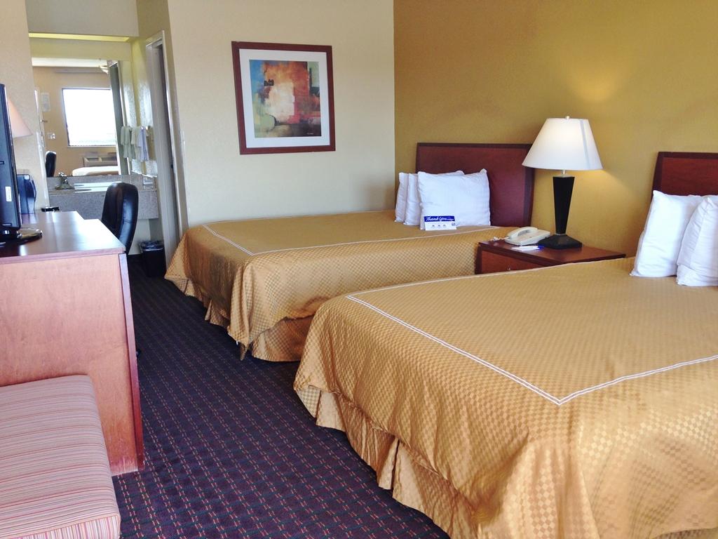 Americas Best Value Inn Yukon Phòng bức ảnh