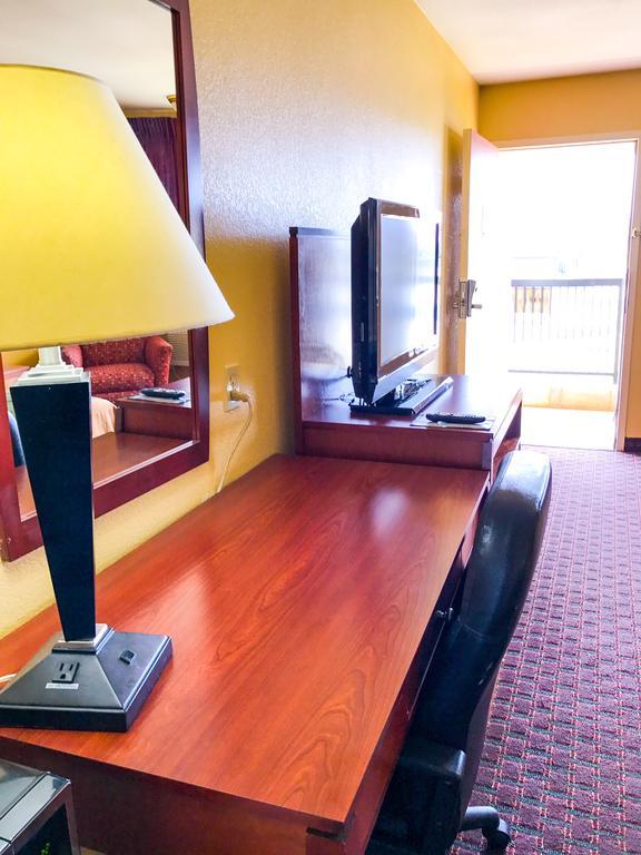 Americas Best Value Inn Yukon Ngoại thất bức ảnh
