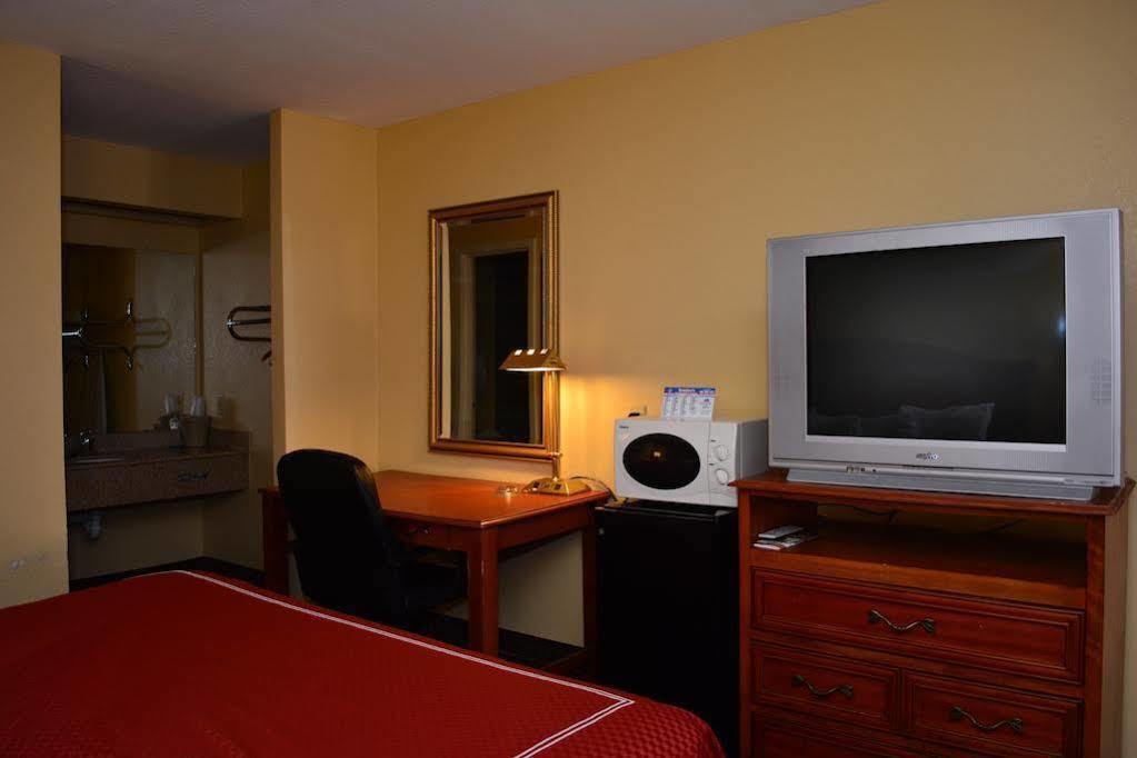 Americas Best Value Inn Yukon Ngoại thất bức ảnh